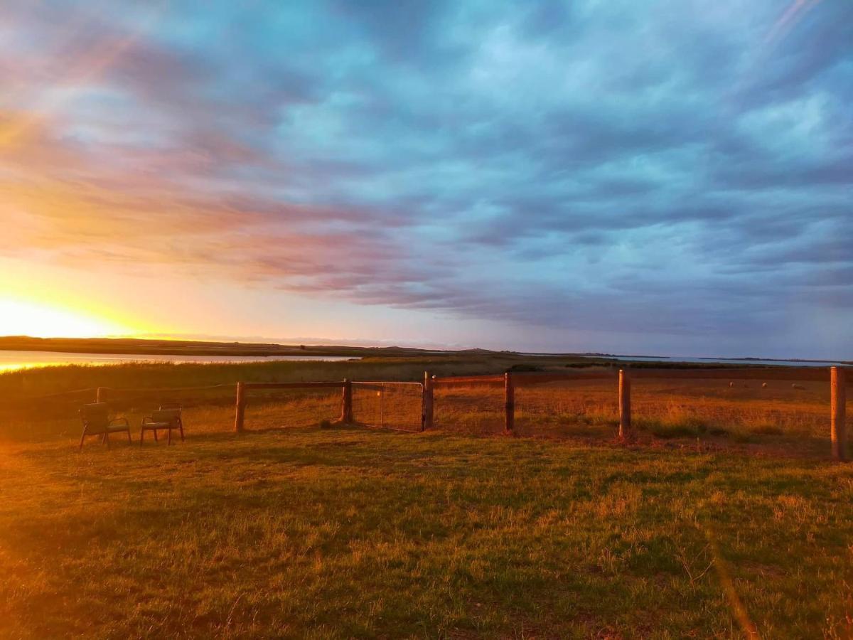Coorong Island Retreat - Farm Stay At Pet Friendly Property Meningie Εξωτερικό φωτογραφία