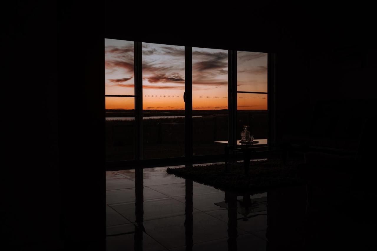 Coorong Island Retreat - Farm Stay At Pet Friendly Property Meningie Εξωτερικό φωτογραφία